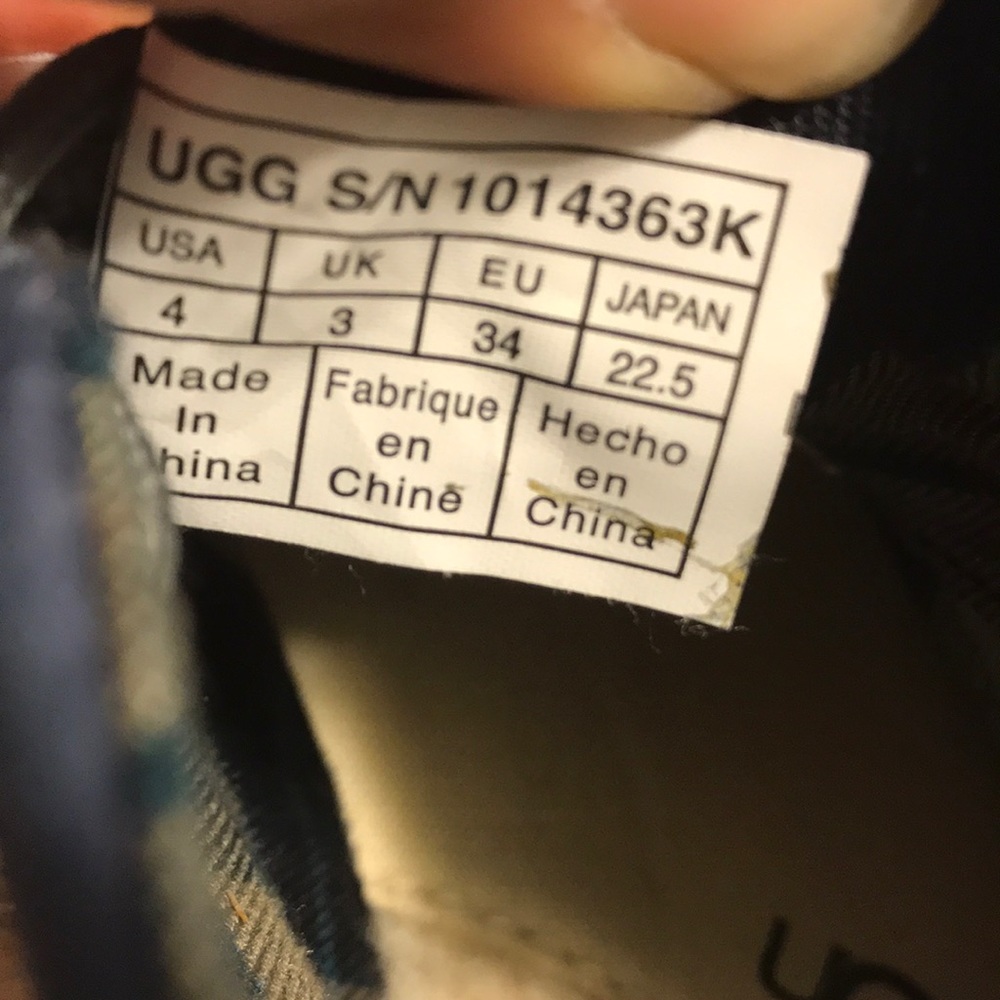 Ugg - Picture 5 of 5